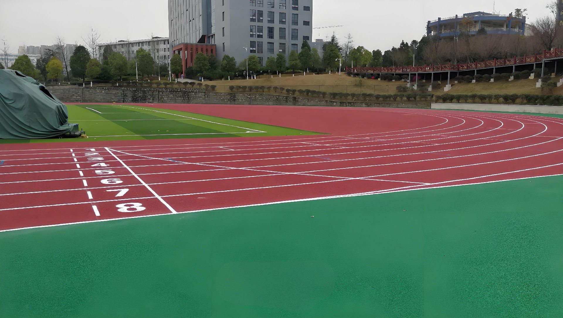 宿遷塑膠跑道建設流程及環(huán)保驗收