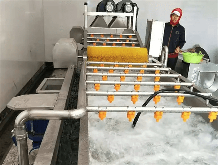 （圖：催干劑產(chǎn)生泡沫）