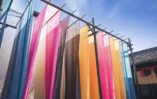 （紡織硅油消泡劑應(yīng)用場(chǎng)景）