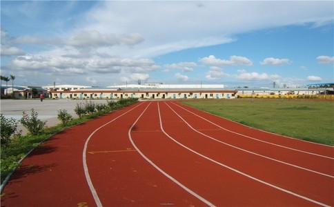 基礎找平對硅PU球場的主要影響